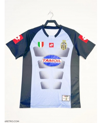 Juventus Retro Goalkeeper Shirt Men 02-03