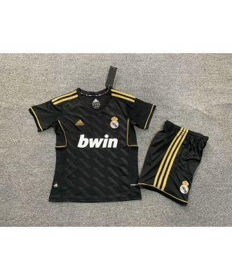 Real Madrid Retro Away Shirt Kids 11-12